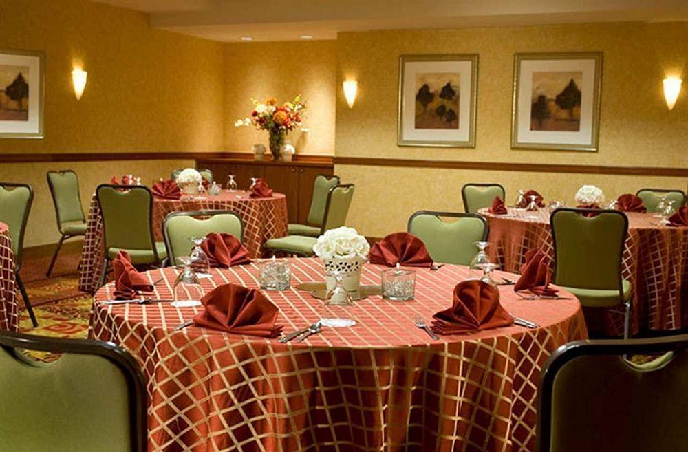 Hilton Garden Inn Tysons Corner Exterior foto