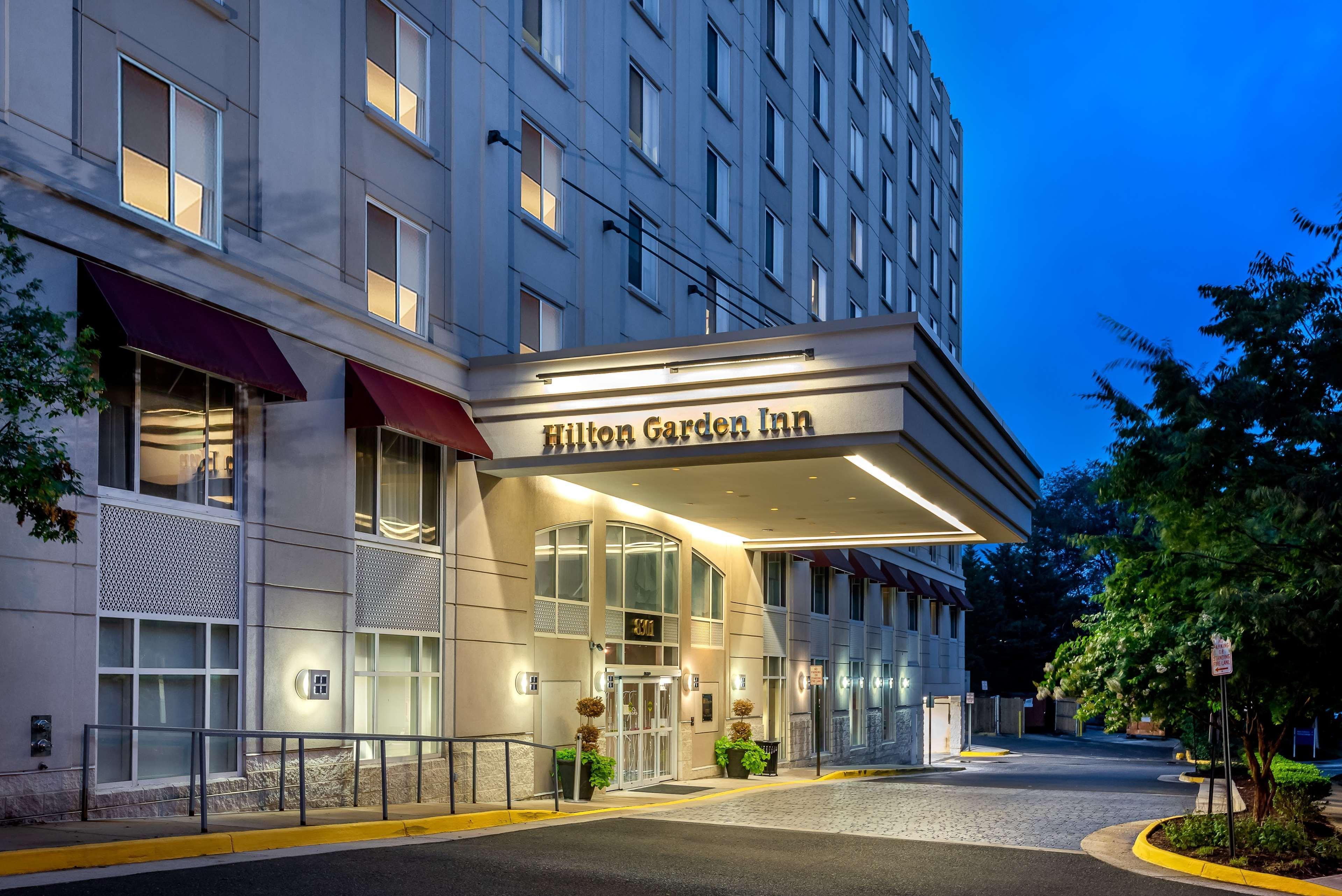 Hilton Garden Inn Tysons Corner Exterior foto