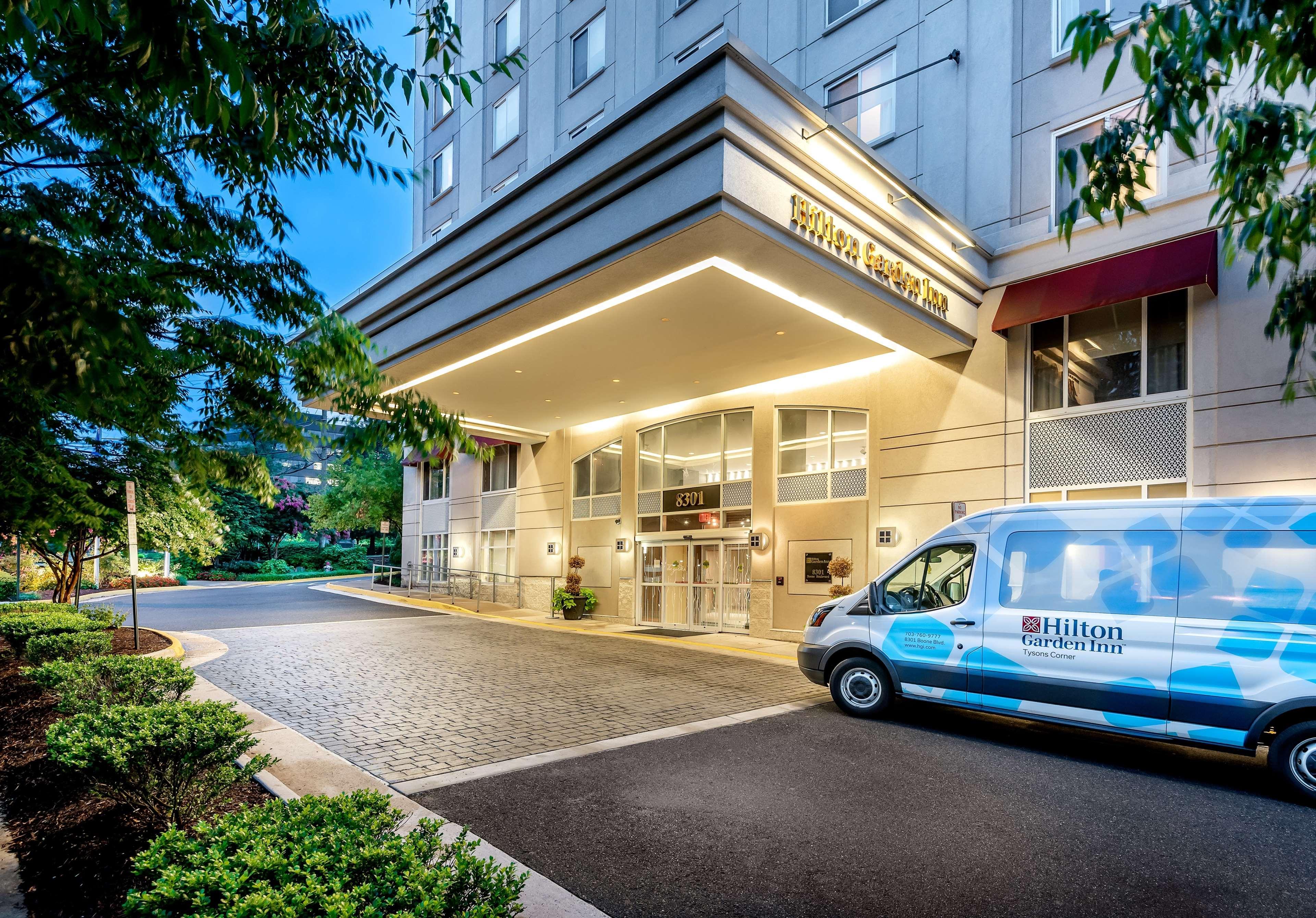 Hilton Garden Inn Tysons Corner Exterior foto