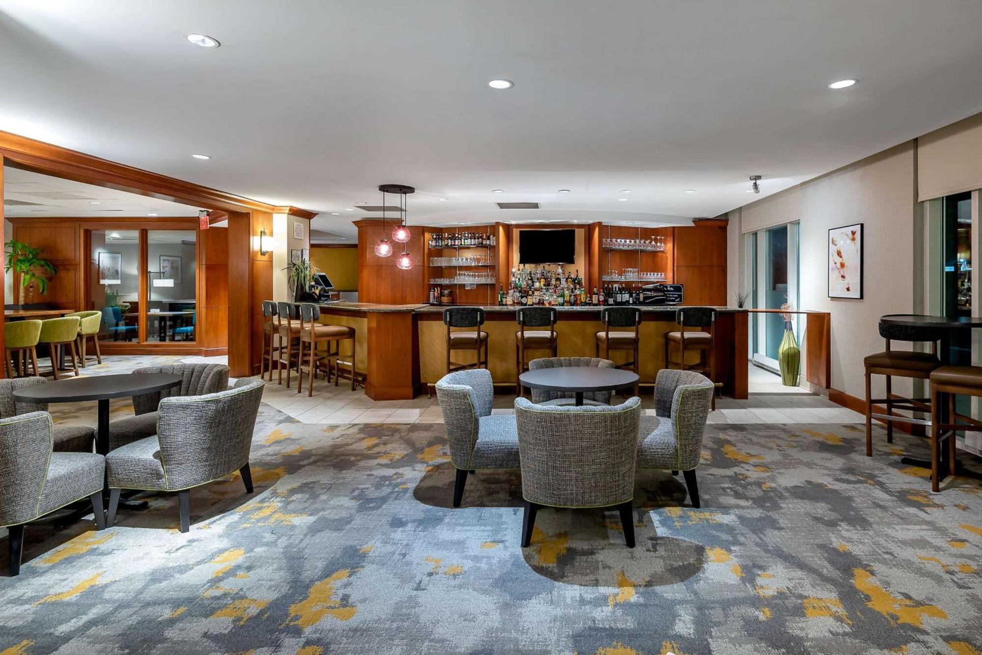 Hilton Garden Inn Tysons Corner Exterior foto